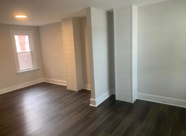 Building Photo - Updated 3-Bedroom, 1-Bathroom Home in Lanc...