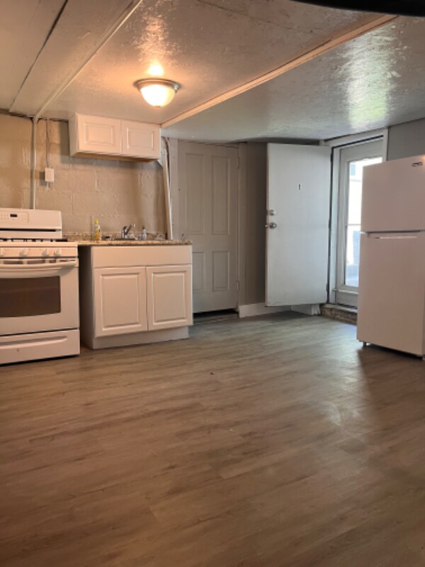 Building Photo - 239 Ormond Ave