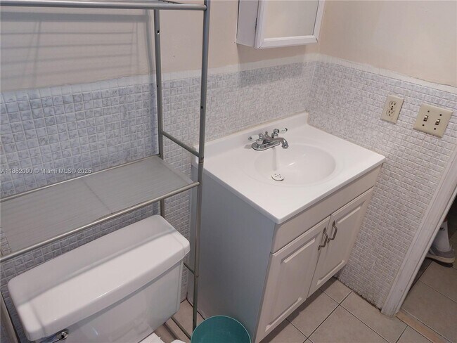 Foto del edificio - 5801 NE 18th Ave