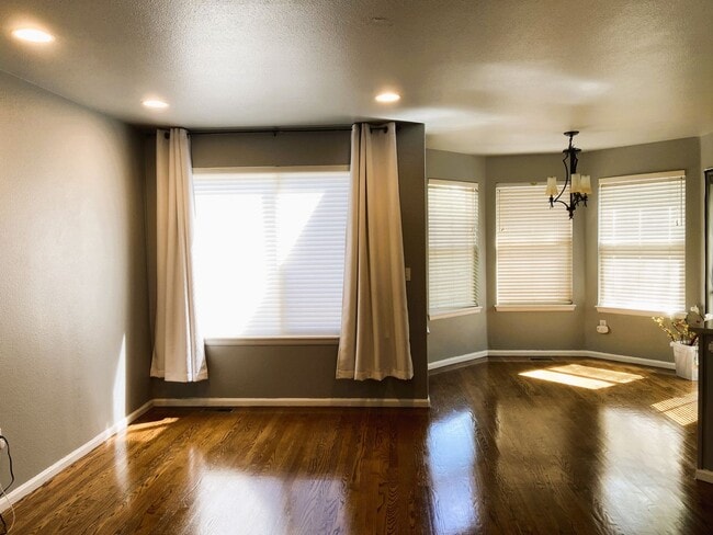 Foto del edificio - Beautiful SFH House for Rent in Arvada