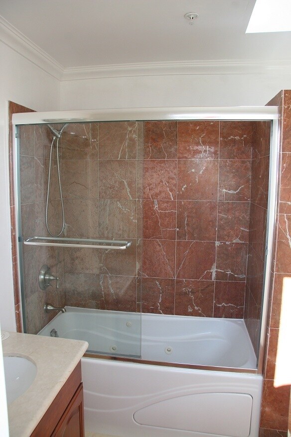 Hall Bath - 456 11th Avenue