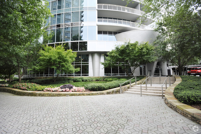 Foto del edificio - Buckhead Grand Condominium