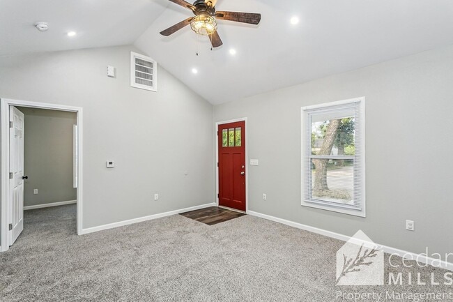 Foto del edificio - Centrally Located 3 Bedroom