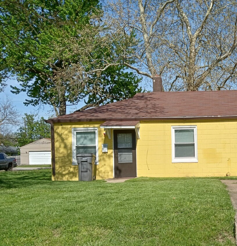 Primary Photo - 2943 Schofield Ave