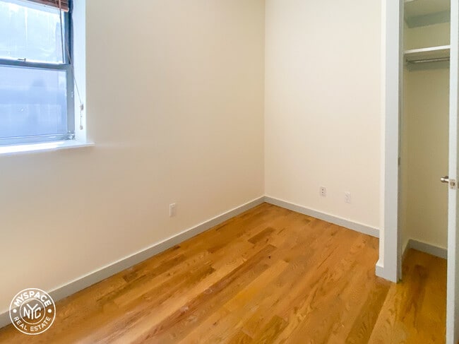 Foto del edificio - 690 Prospect Pl