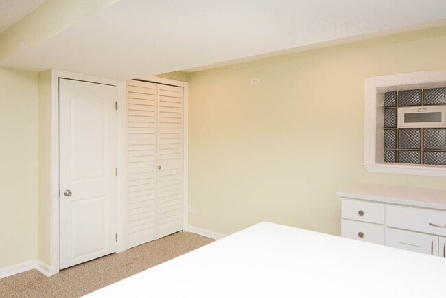 Building Photo - 2819 N Richmond St