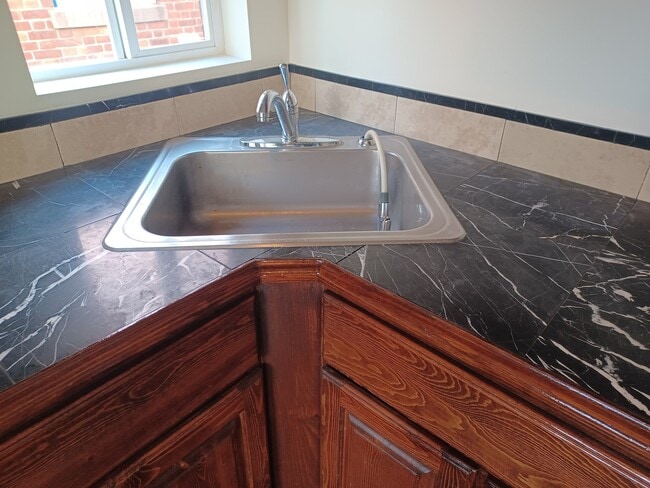 Foto del edificio - 268 Bond St