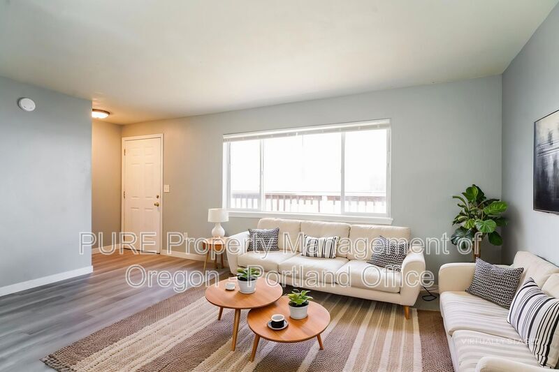 Photo - 12247 SE Steele St