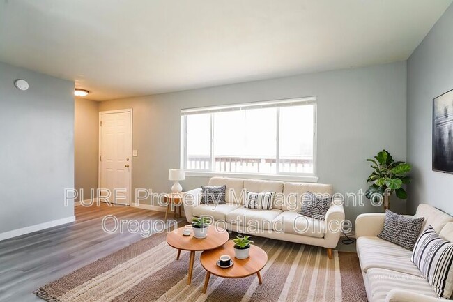 Photo - 12247 SE Steele St House