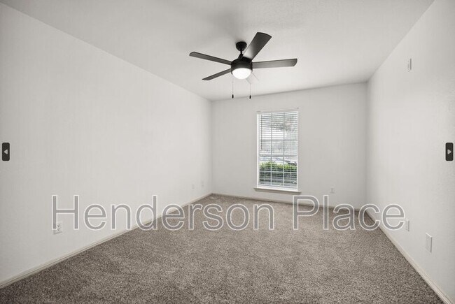 Foto del edificio - 170 Henderson St