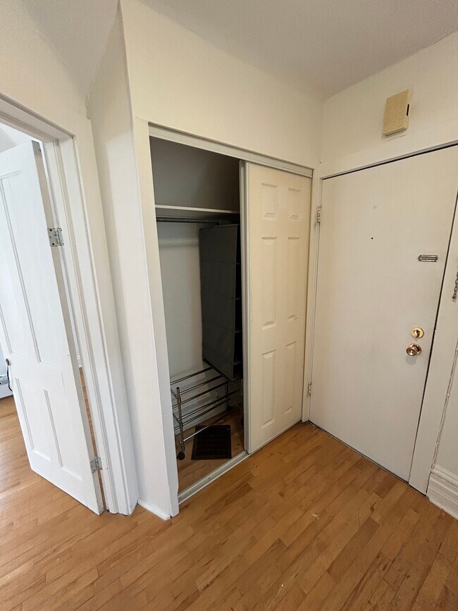 Photo du bâtiment - 162 Boul Du Mont-Bleu