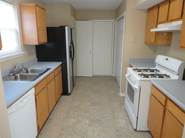 Foto del edificio - 1691 Prairieview Lane