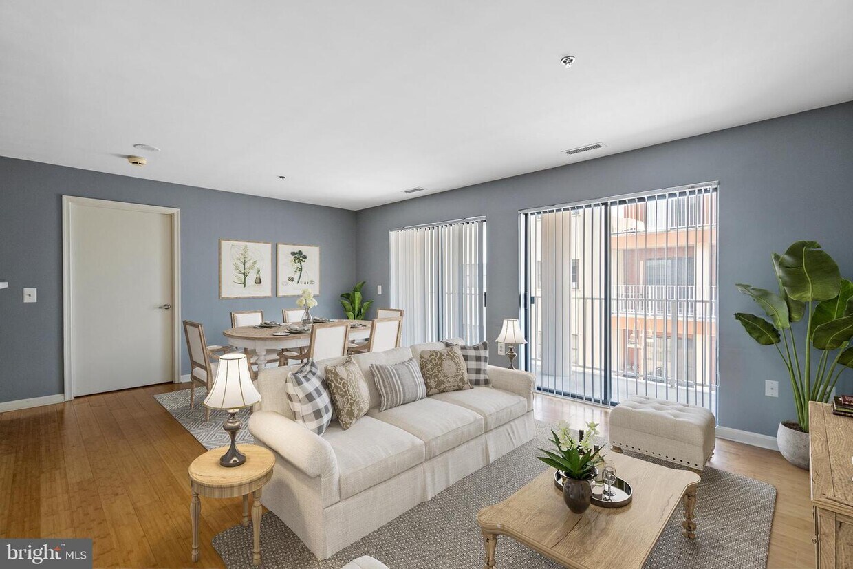 Foto principal - 2702 Lighthouse Point E
