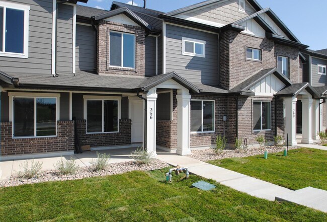 Building Photo - 356 E 2020 N