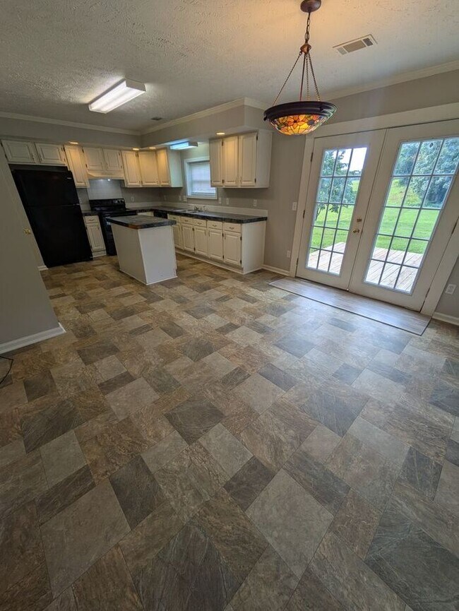 Foto del edificio - 3BD/2.5BA Home w/ Garage in Claremont, NC