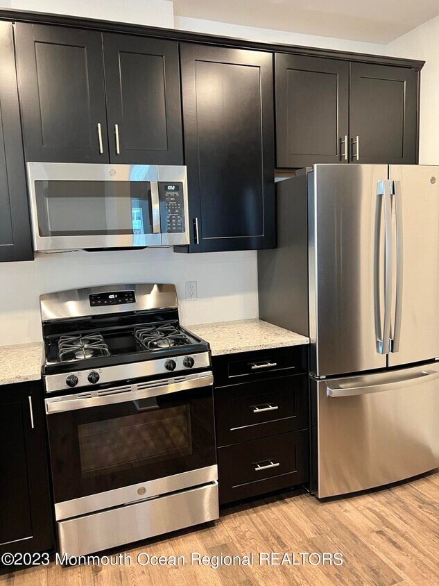 511 Tavern Rd Unit 511, Monroe Township, NJ 08831 Condo for Rent in