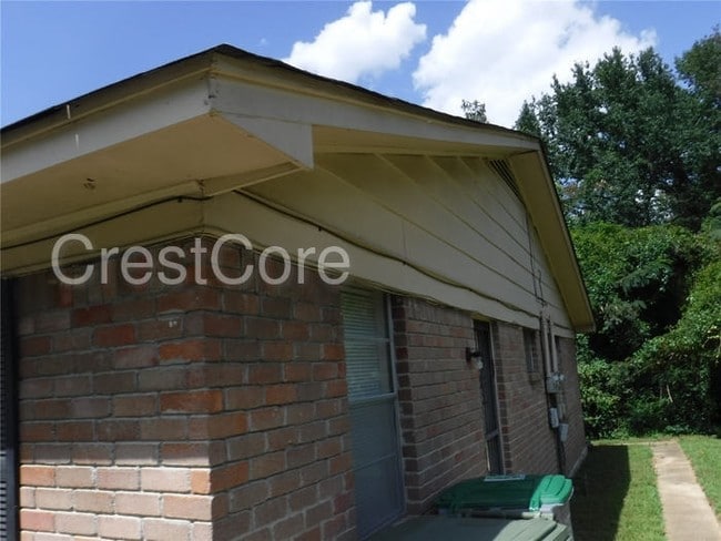 Building Photo - 3252 Amselle Cir