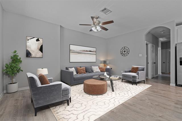 Foto del edificio - 120 Ridgmar Rd