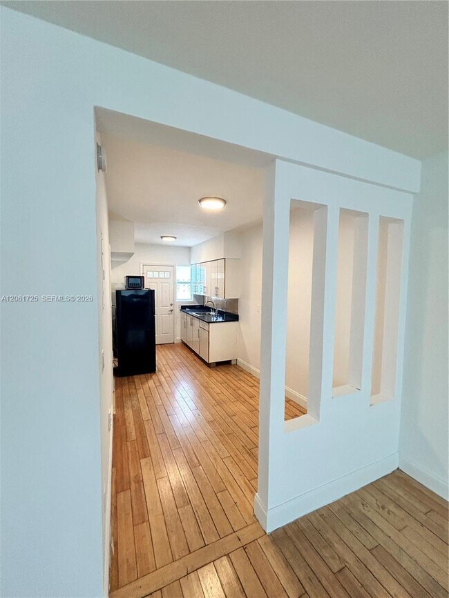 Foto del edificio - 8080 Tatum Waterway Dr