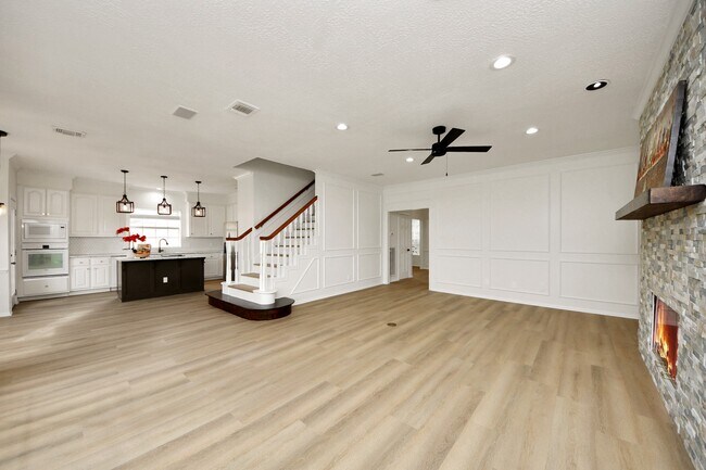 Foto del edificio - 4210 Alcorn Glen Ln