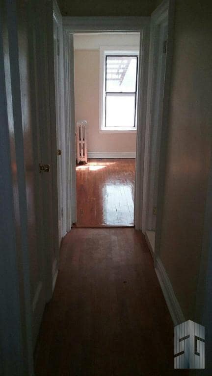 Foto del edificio - 1380 White Plains Rd