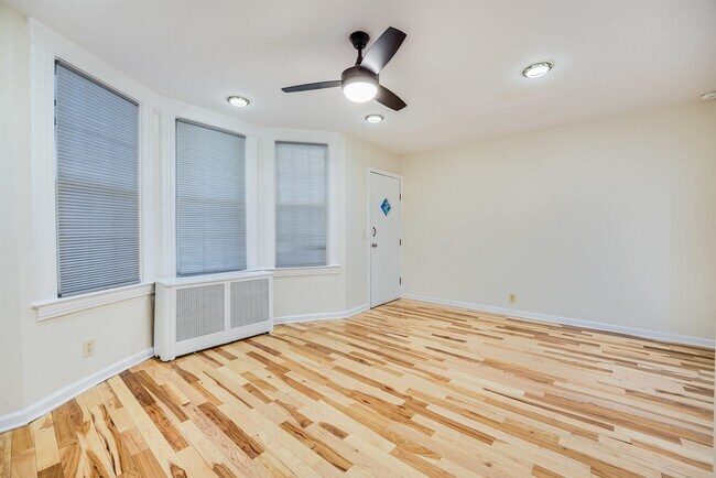 Foto del edificio - 100 W 17th St