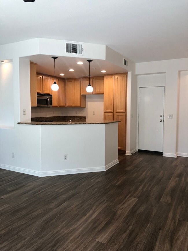 Building Photo - 7292 Jordyn Ct