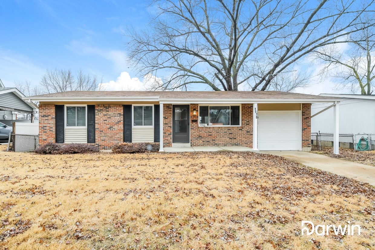 Primary Photo - 1570 Bluefield Dr