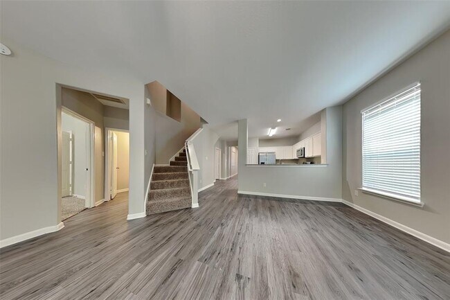 Building Photo - 7606 Desco Dr
