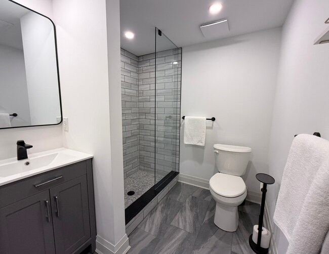 Photo du bâtiment - 286 E 18th St