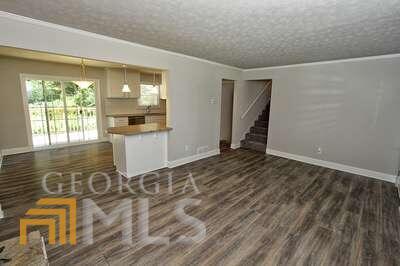 Building Photo - 1845 Lake Lucerne Rd SW