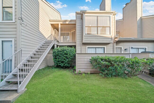 Foto del edificio - 6701 Sands Point Dr