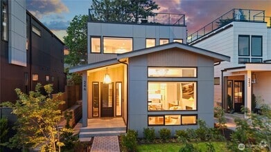 Building Photo - 246 5th Ave W