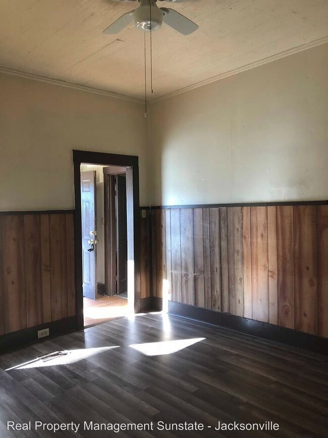 Building Photo - 2 br, 1 bath House - 445 Belfort St