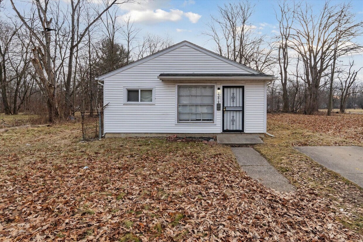 Primary Photo - 2 bedroom - 1 bath - Ranch - $1,025