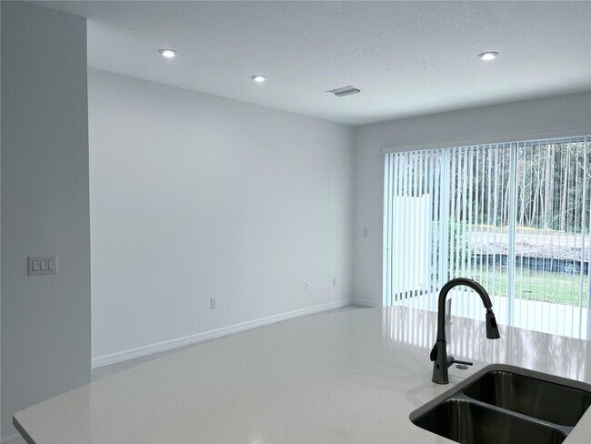 Foto del edificio - 34142 Polacca Ln