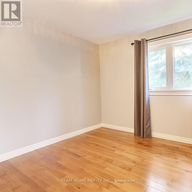 Building Photo - 110 Johnson St