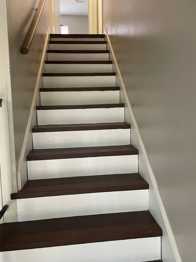 Foto del edificio - Remodeled 3 bedroom 2 bath