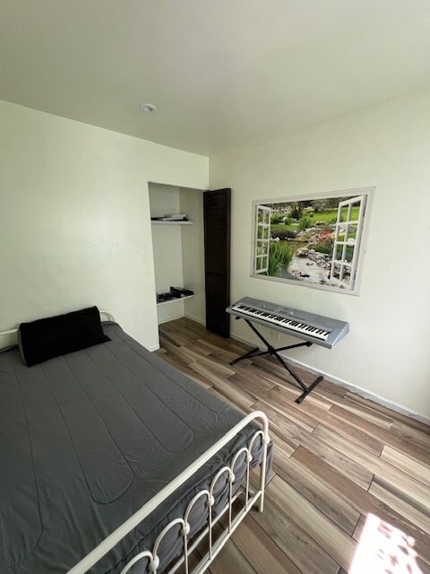 Building Photo - 129 Highbury Dr