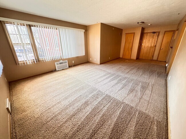 Foto del edificio - 1400 S 20th St