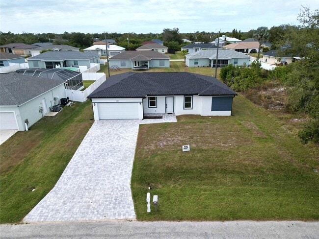 Building Photo - 7097 Bougainvillea St