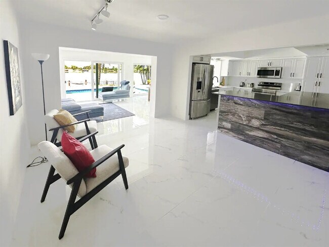 Foto del edificio - 8721 NW 19th St