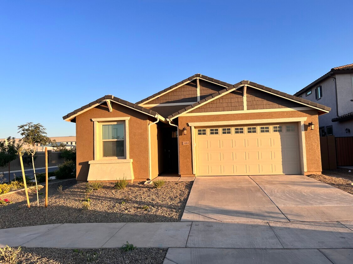 WELCOME! BRAND NEW 2023 HOME/ 1953 SF - 23083 E Pegasus Pky