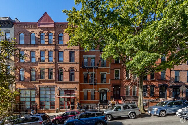 Building Photo - 462 West 146th St.