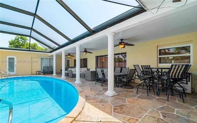 Foto del edificio - 601 N 44th Ave