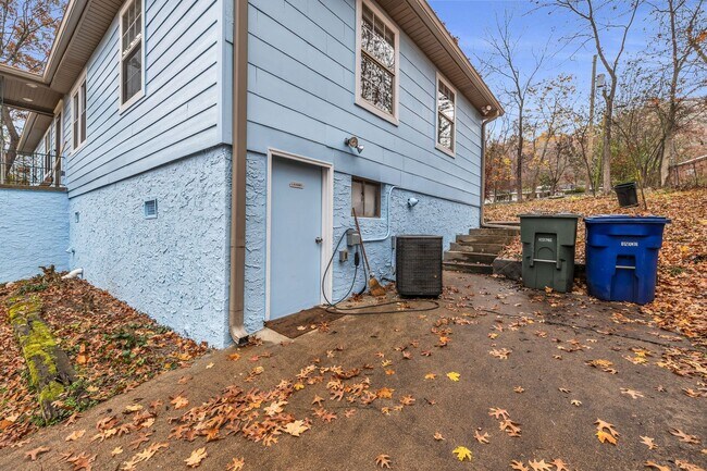 Foto del edificio - 306-306 Glenwood Cir