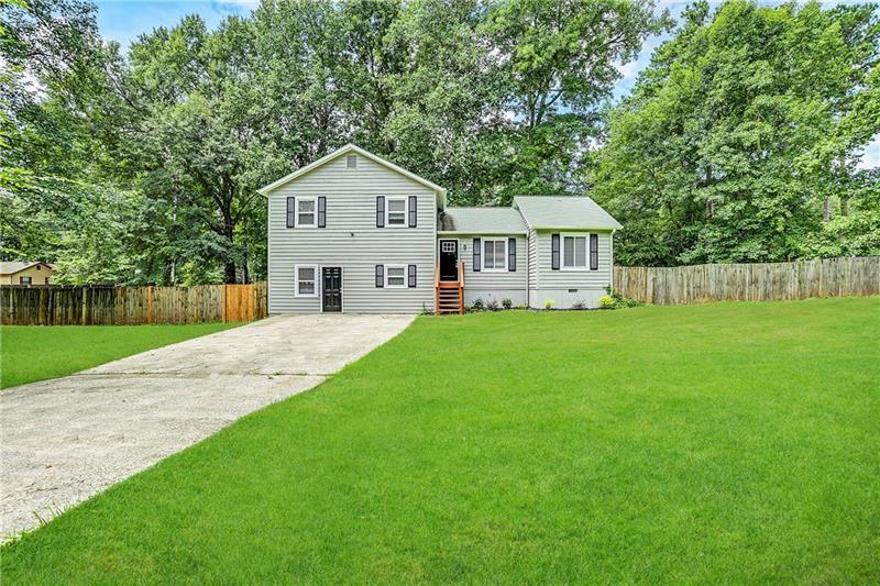 Primary Photo - 3156 Sasanqua Ln SW