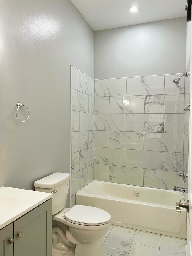 Foto principal - 2136 2nd St