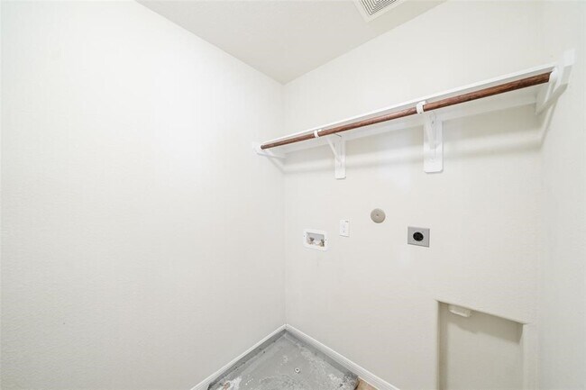 Building Photo - 15810 Mountain Willow Way