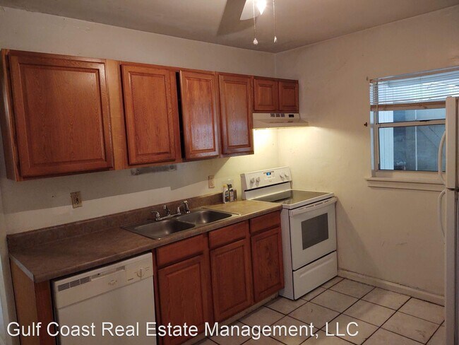 Foto del edificio - 3 br, 1 bath House - 26 Randolph Dr